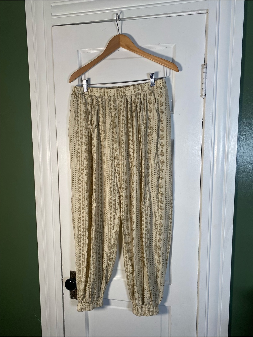POL Boho Printed Elastic-Waist Women's Pants - Cream size m